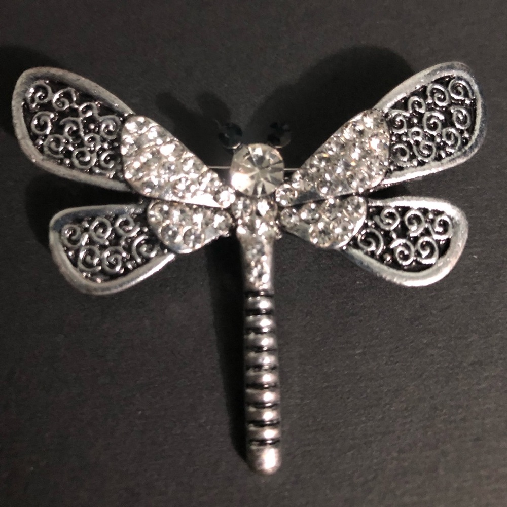 Sparkling silver tone Dragonfly Brooch